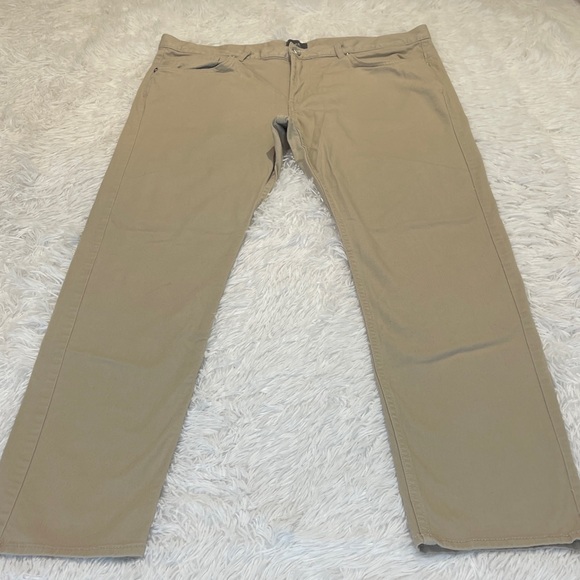 H&M Other - H&M Men's Khaki Color SIZE 36/30. No tag see pictures